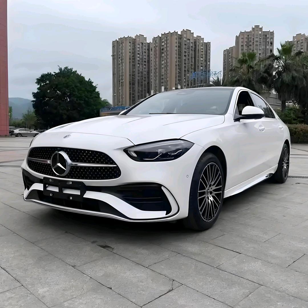 王哪跑的奔驰C