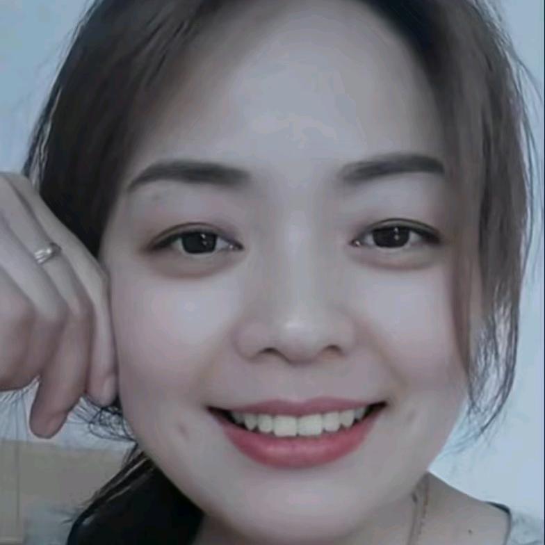 窦窦姊妹②号商品在橱窗
