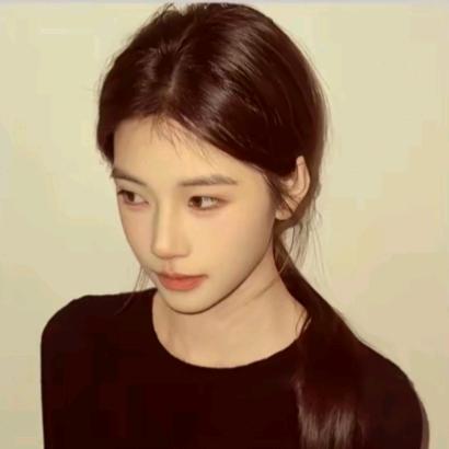 纆