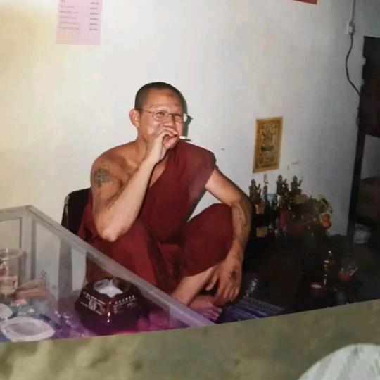 那个男人瓦鲁特