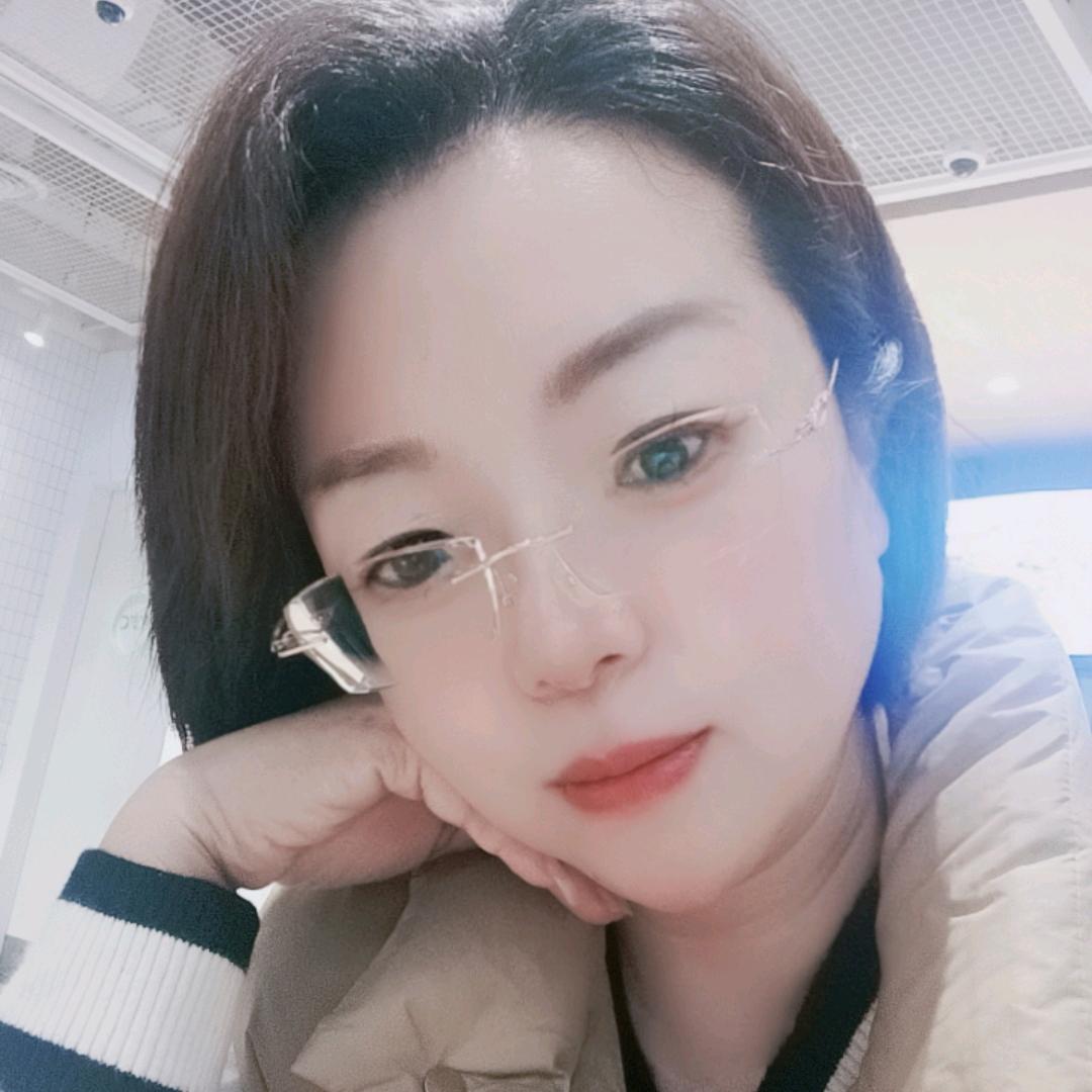 笑笑更美哟^o^