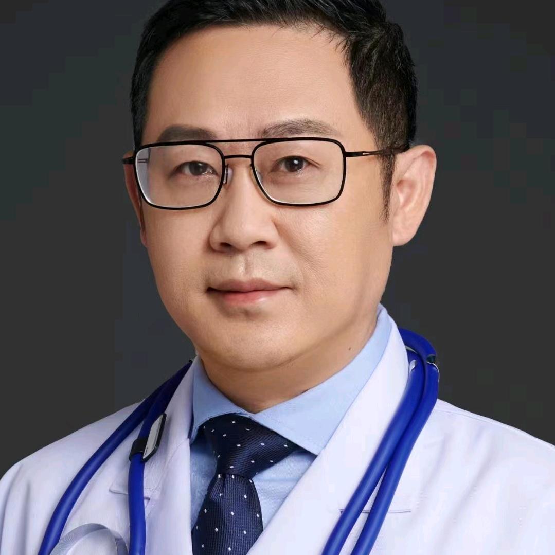 儿科专家何旭涛