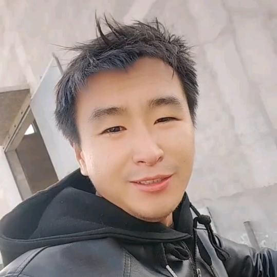 壮壮（长河落日）