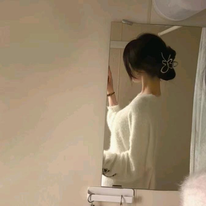 婉绾卿ᴬⁿ🎄(emo)