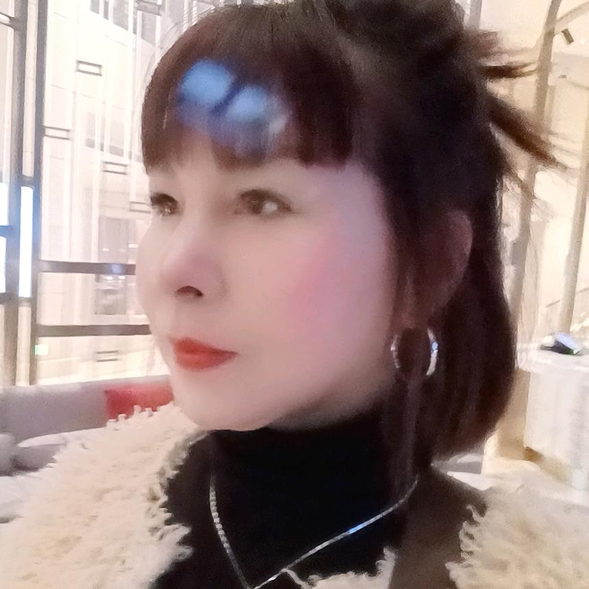 小龙女（没定时直播）拒绝连赞！谢谢