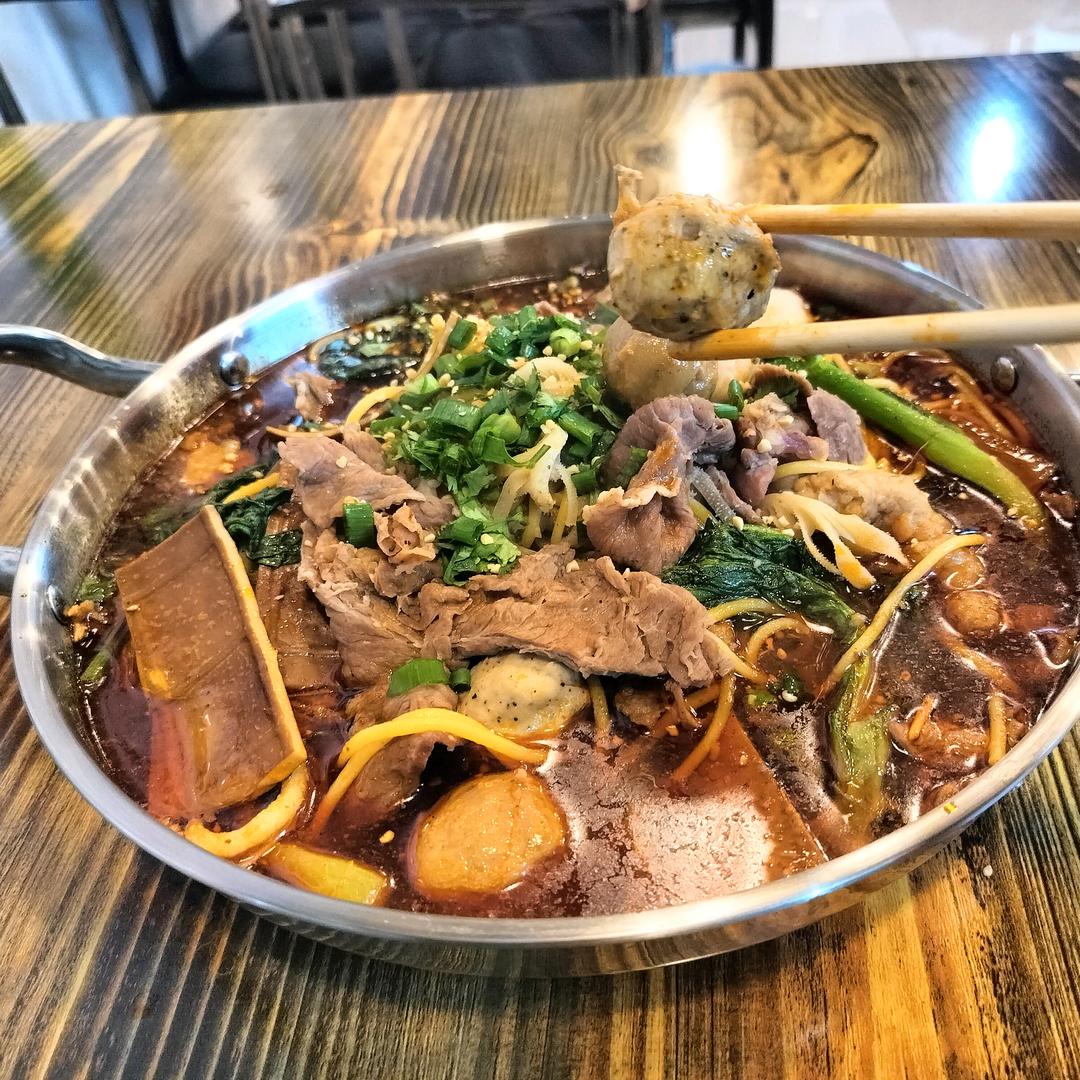 涿州市称盘公社重庆火锅麻辣烫