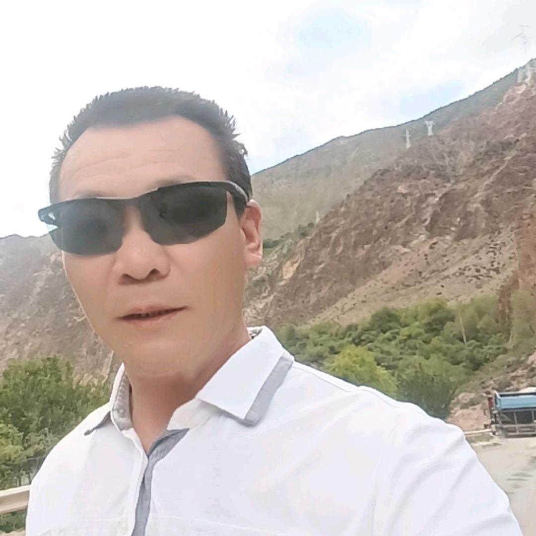 纸北，海哥