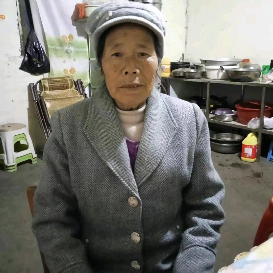 汤明芬