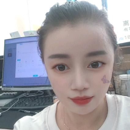 {李}家三小姐