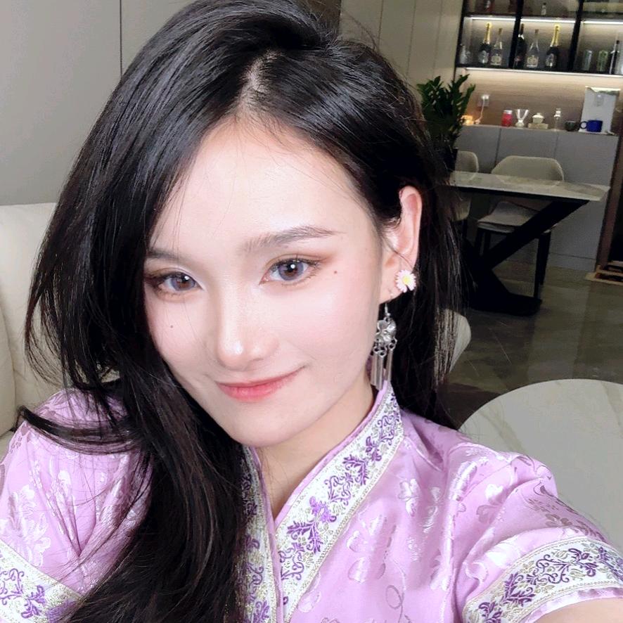 🔔滕滕吃很饱💦