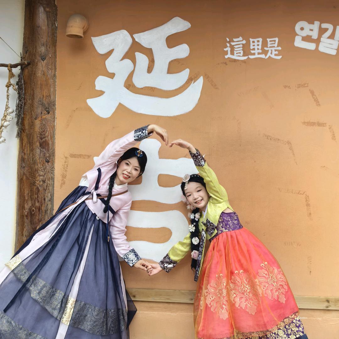 ▞▙▛▖▞▙▛▖▜▝▛▗▝