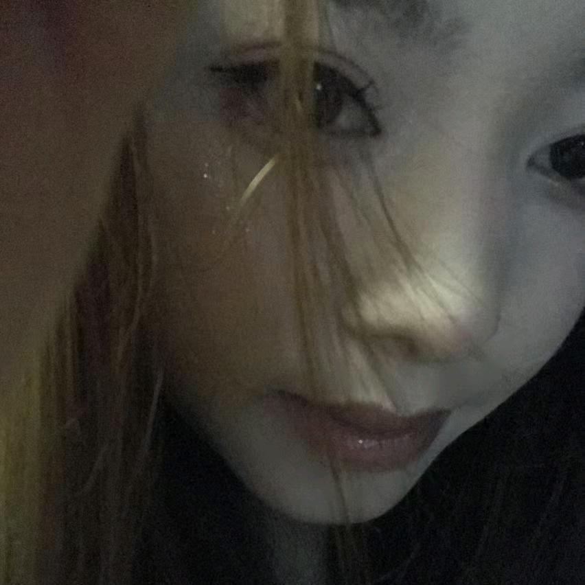 染染.