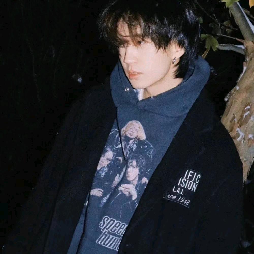 小琛摩托装备店