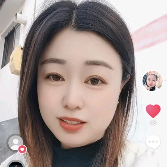 卖飘香鸡的霞
