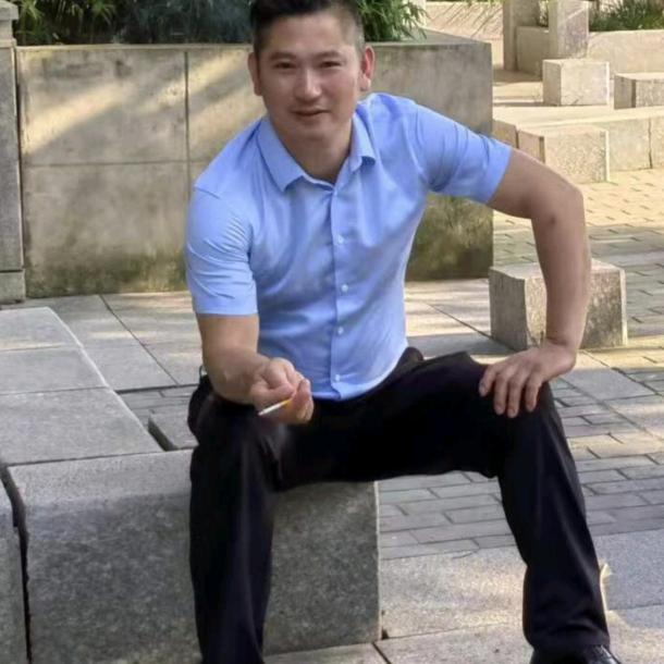 安徽霆哥