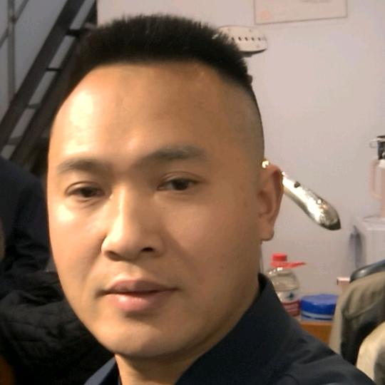万州辉煌窗帘建哥