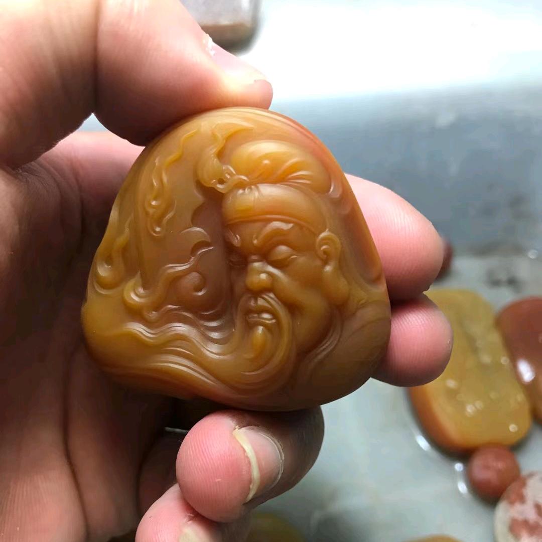 《张师傅》翡翠珠宝玉石加工