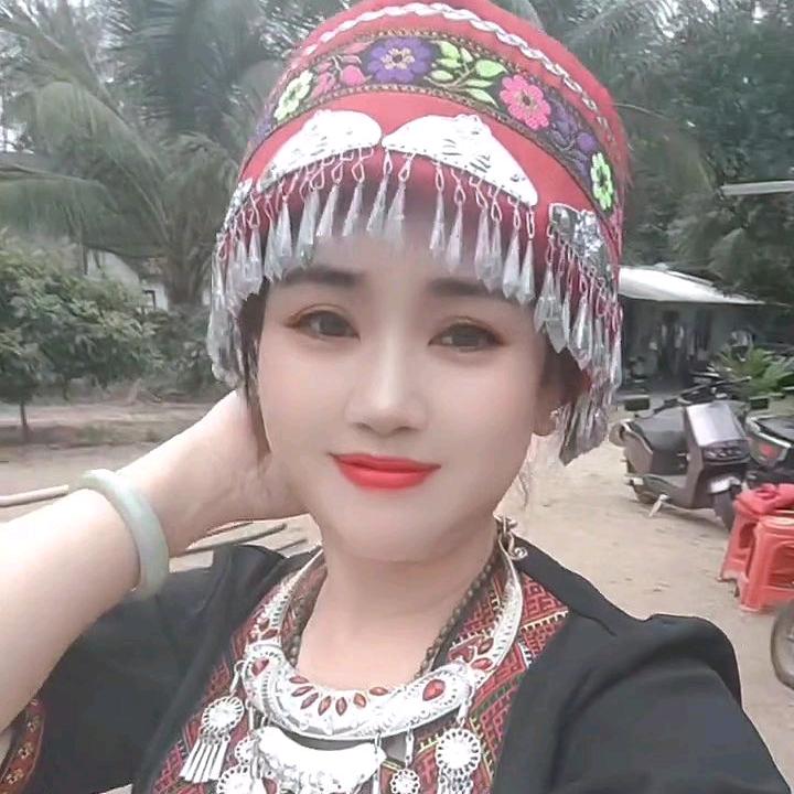 谭妞妞
