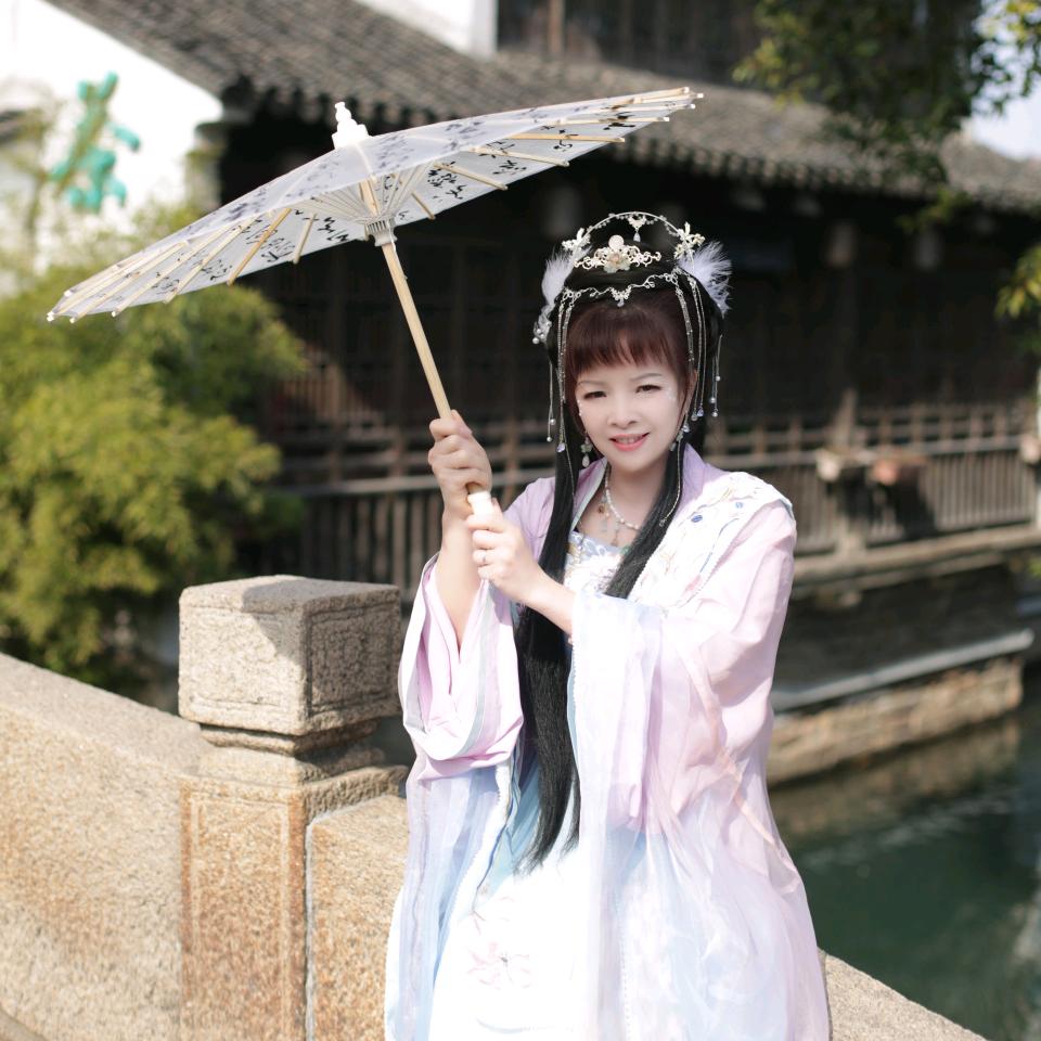 香香《爱笑公主👸🏻》( ͡° ͜ʖ