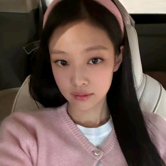 小⩊欣💬 ✩