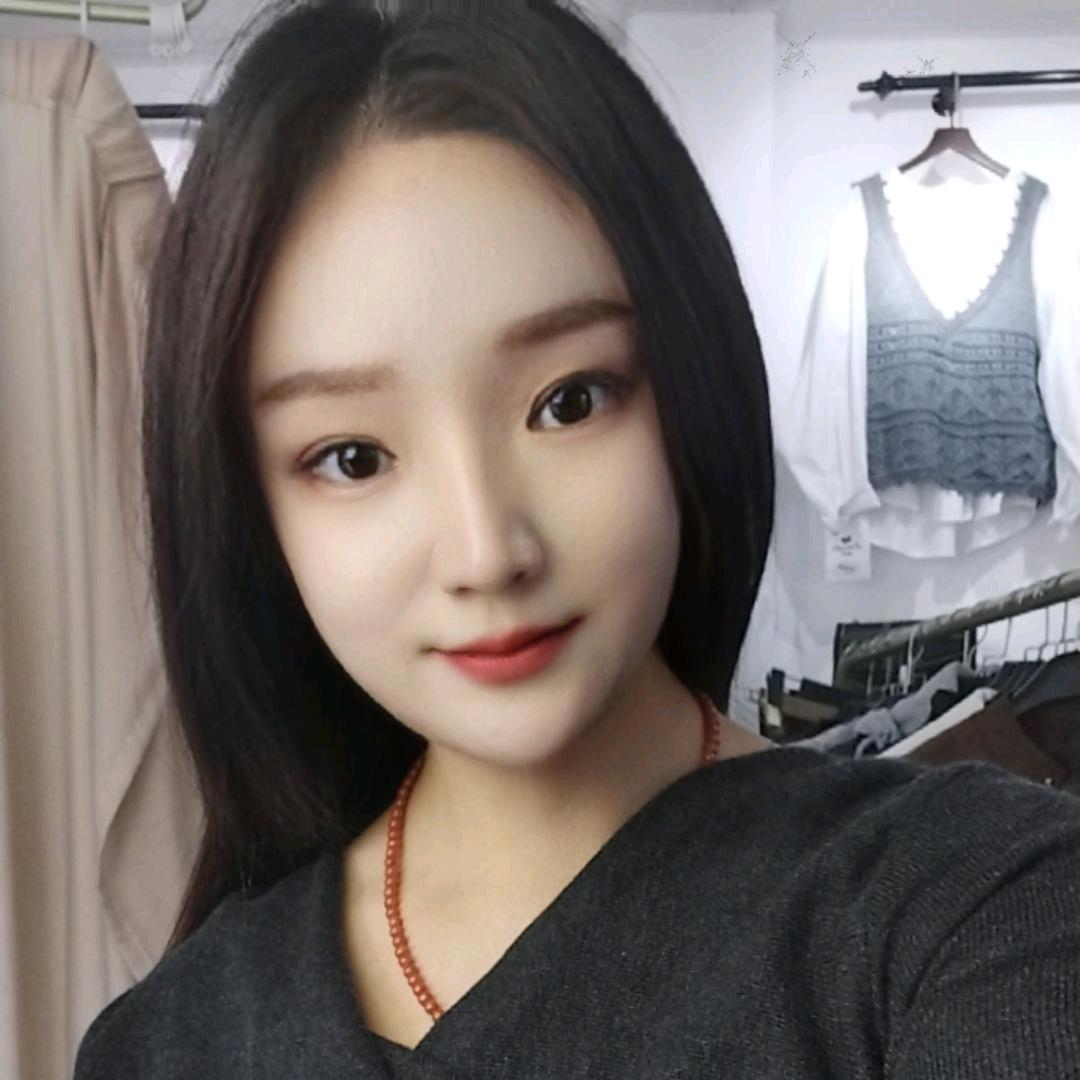 爱依穿搭💎👑