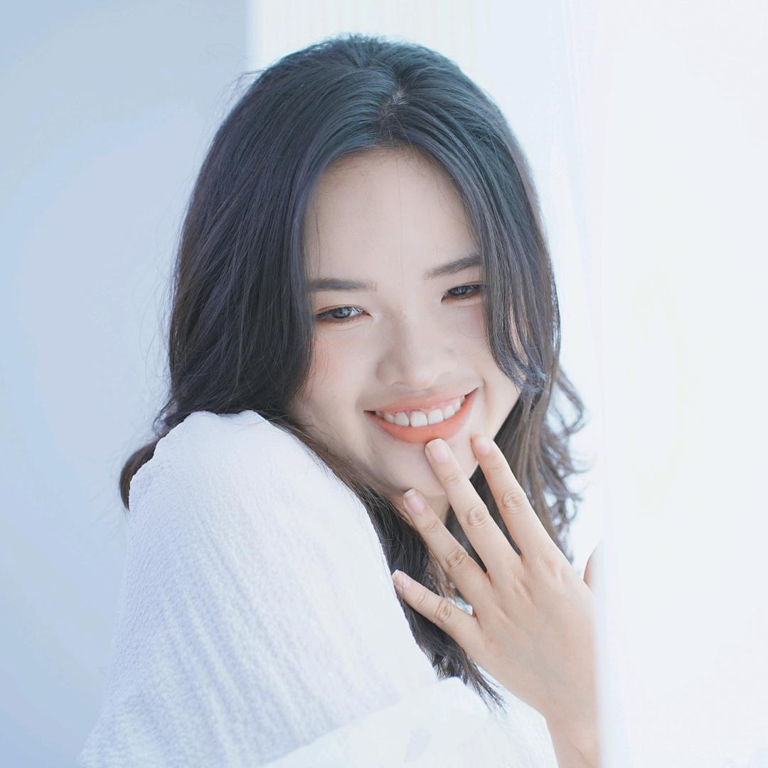 西西不嘻嘻