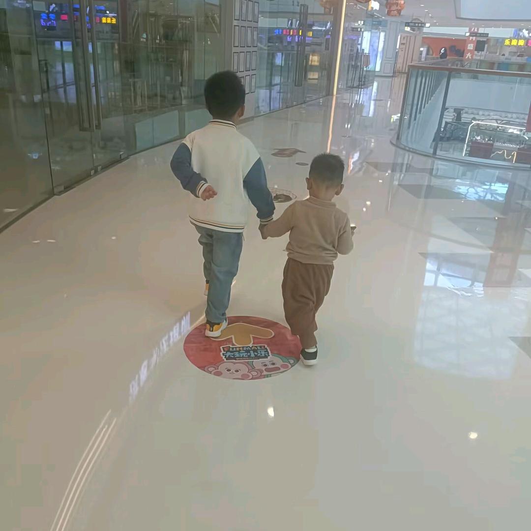 言宝呀