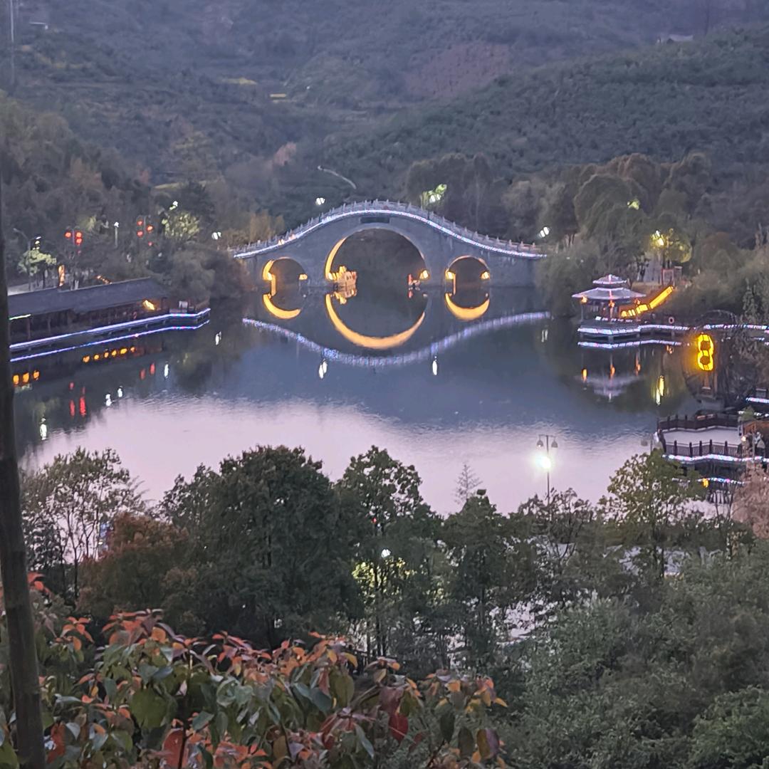 ꈍ◡ꈍ㿝氼鱼骨头✨💫