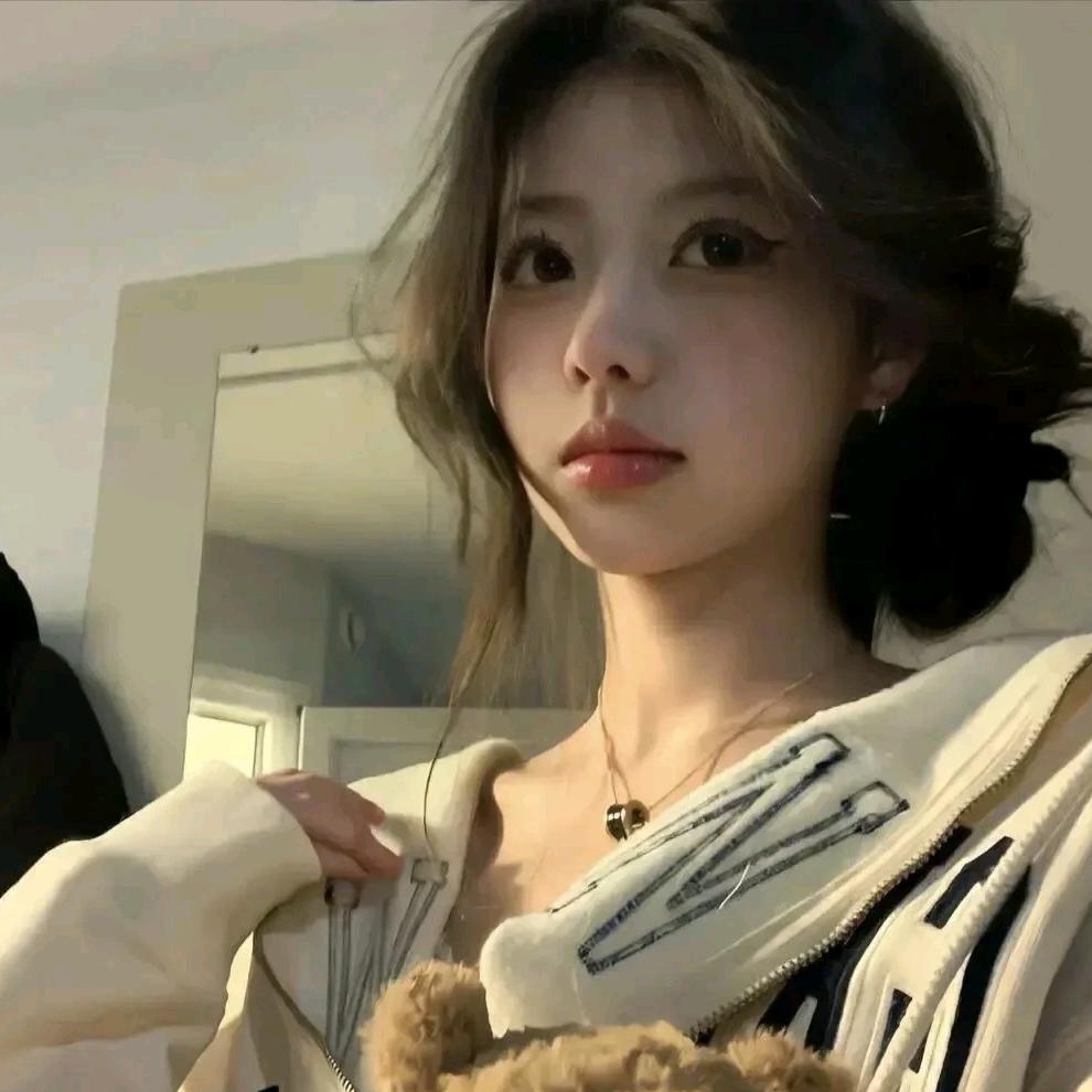 Y. 苓