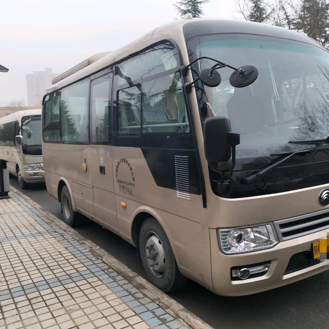 西安旅游包车小查