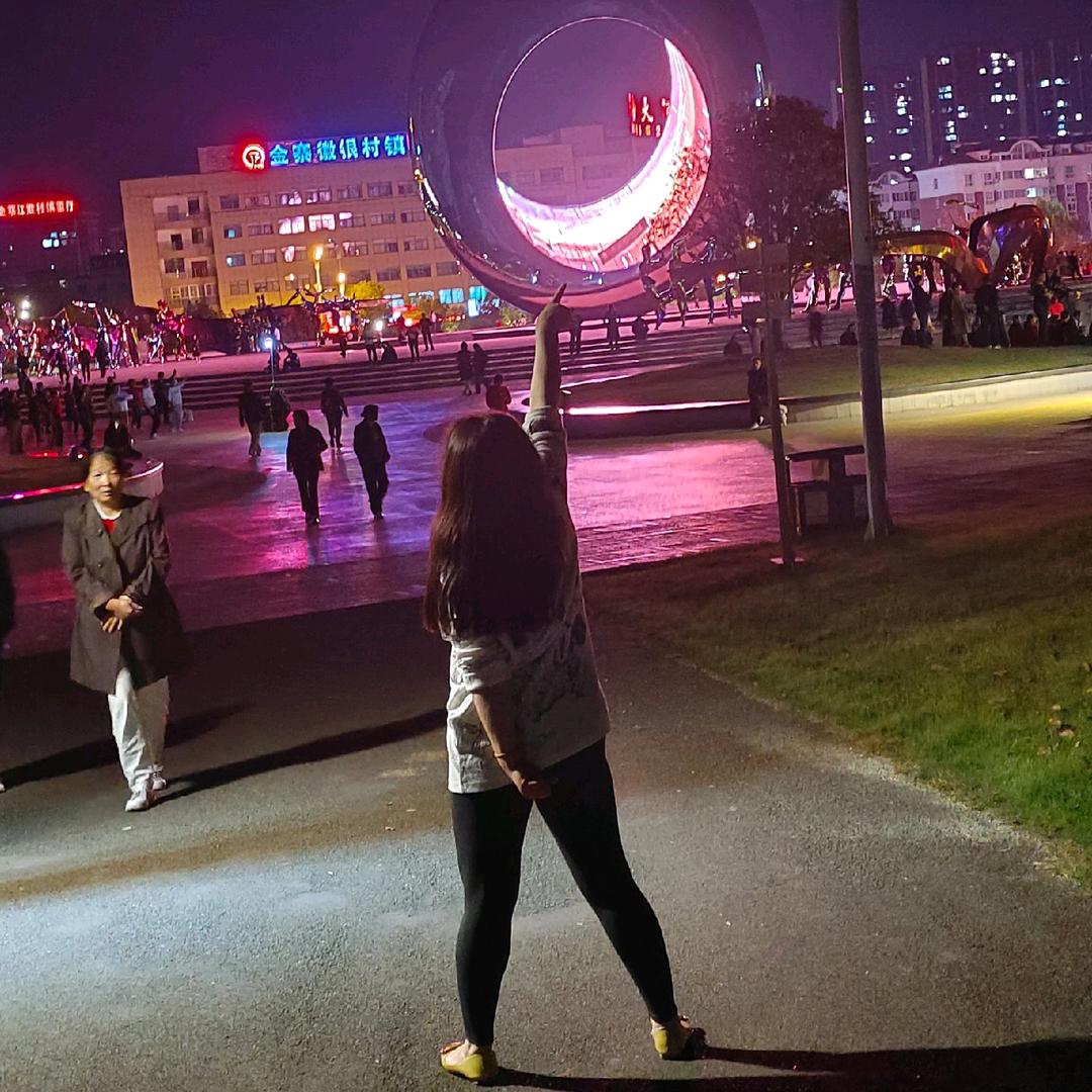 吴成琴🥰《橱窗有好物》