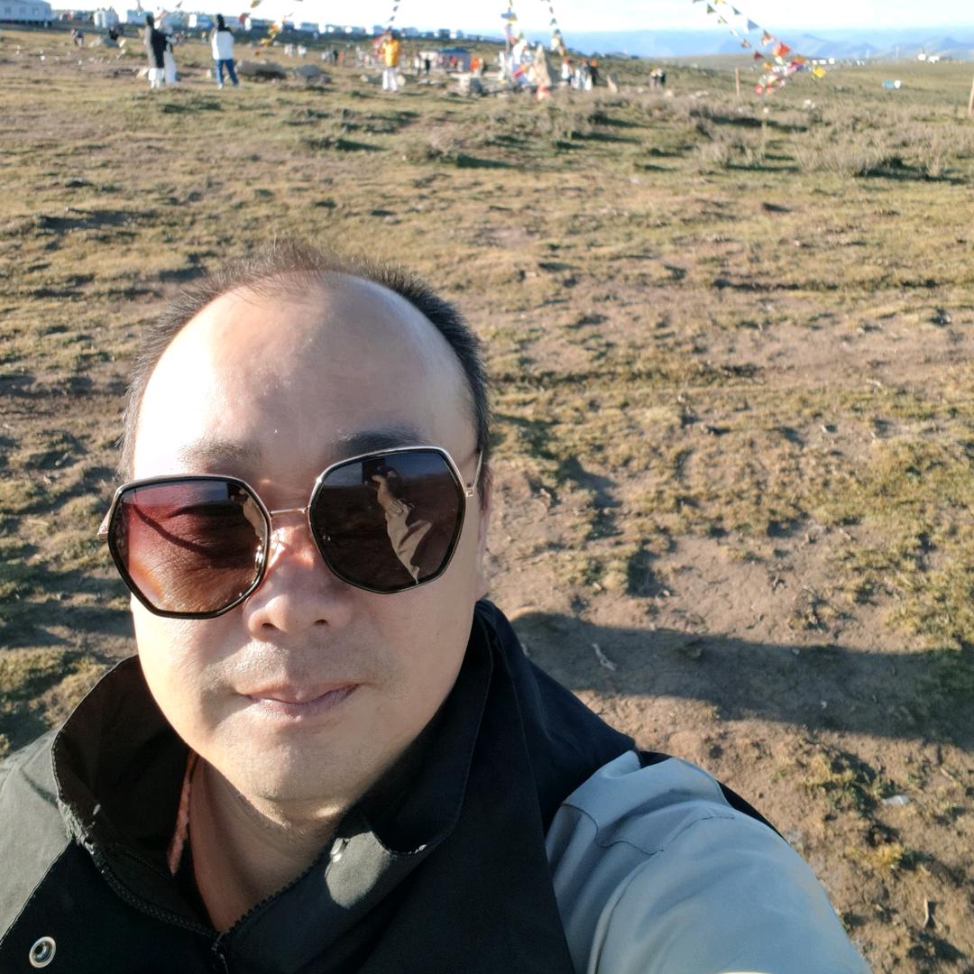 黄市欢欢车行，我就是个卖电动摩托车的