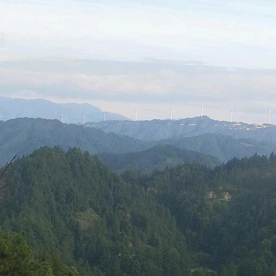 小久芦笙，喜欢拍照