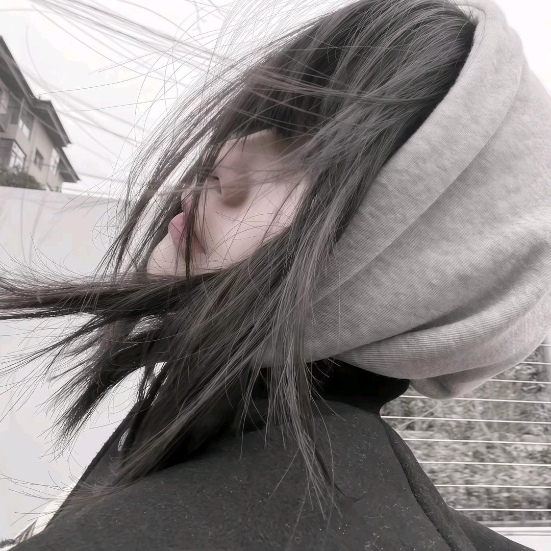 今天在下雨头像