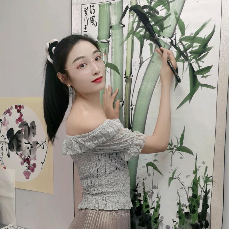 Alice小姐姐