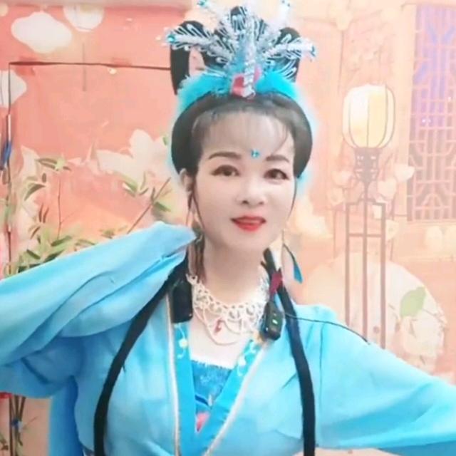 娥嫂（每天早上6点10分）直播