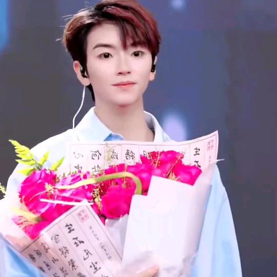 我的明天在🌙（暂退归期不定）