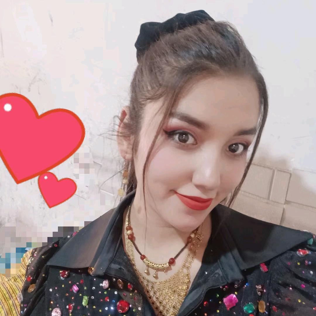 麦迪娜ay