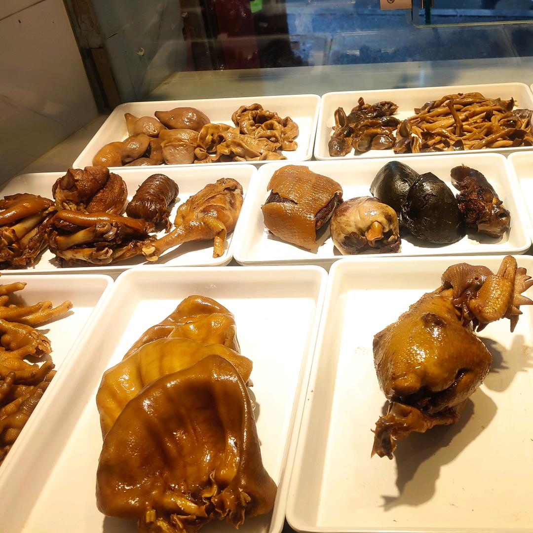 张胜平一味鲜卤菜店