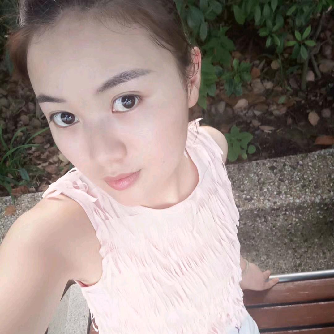 小谨
