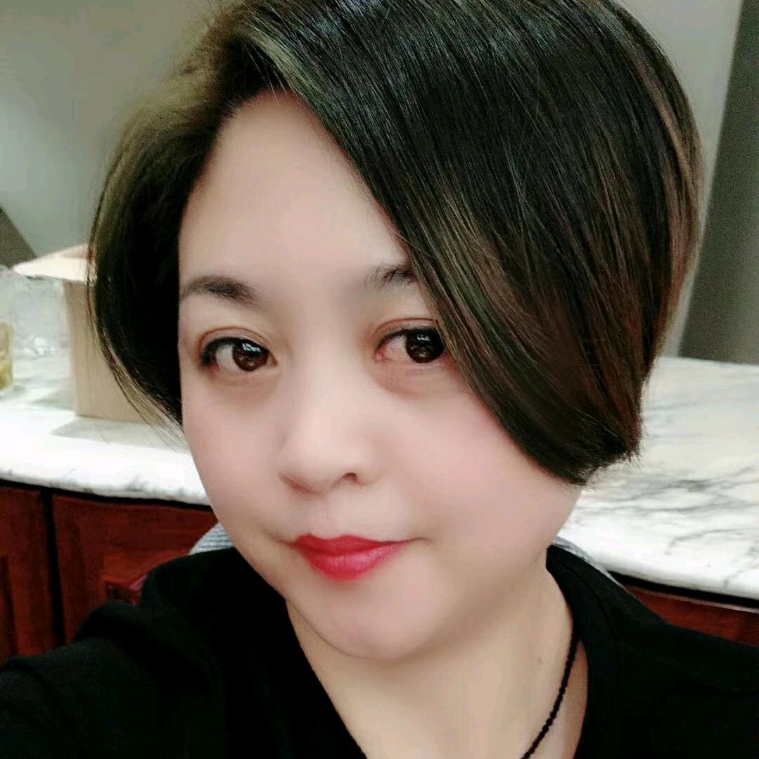 卓诗尼慧子姐