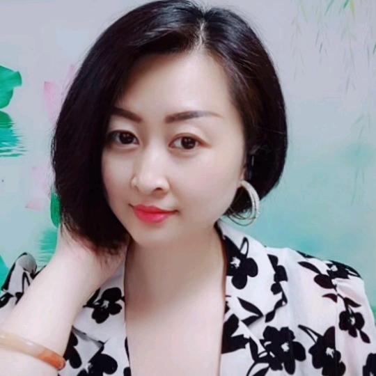 🌹玫瑰🎤爱唱歌