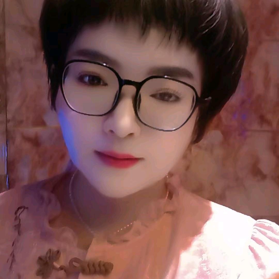 魅力金座经理彭莉