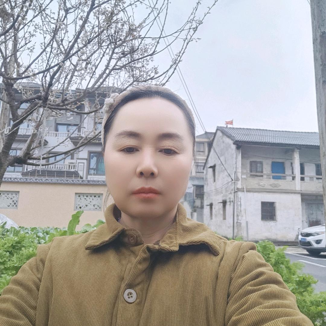 静静《每天下午17:30分开播》