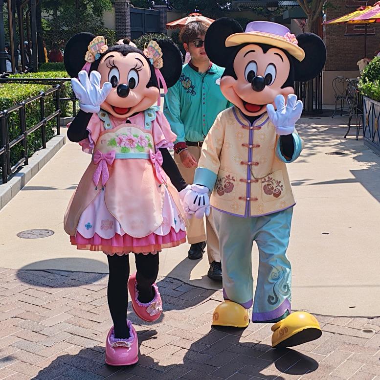 上海迪士尼管家郭哥