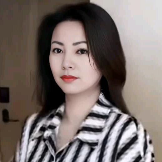 雪莲姐吖