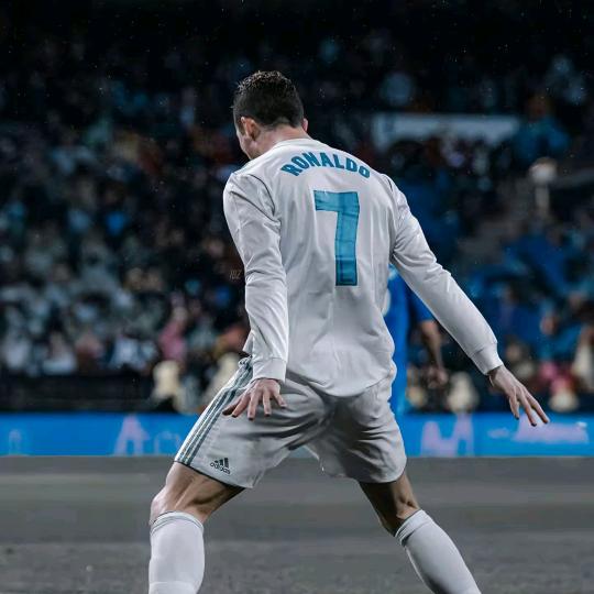 CR7