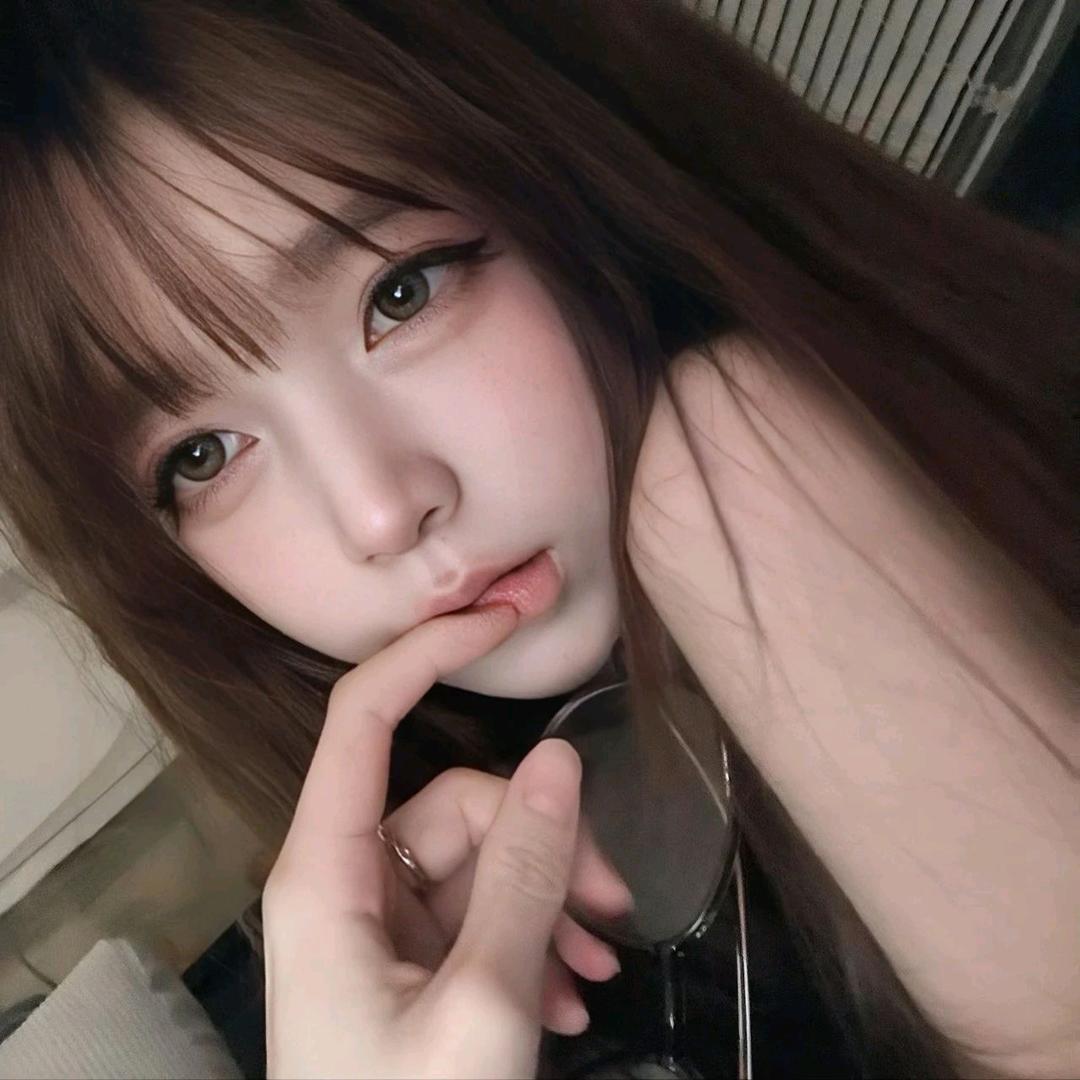 ʰᵉˡˡᵒ𝙠𝙞𝙩𝙩𝙮.