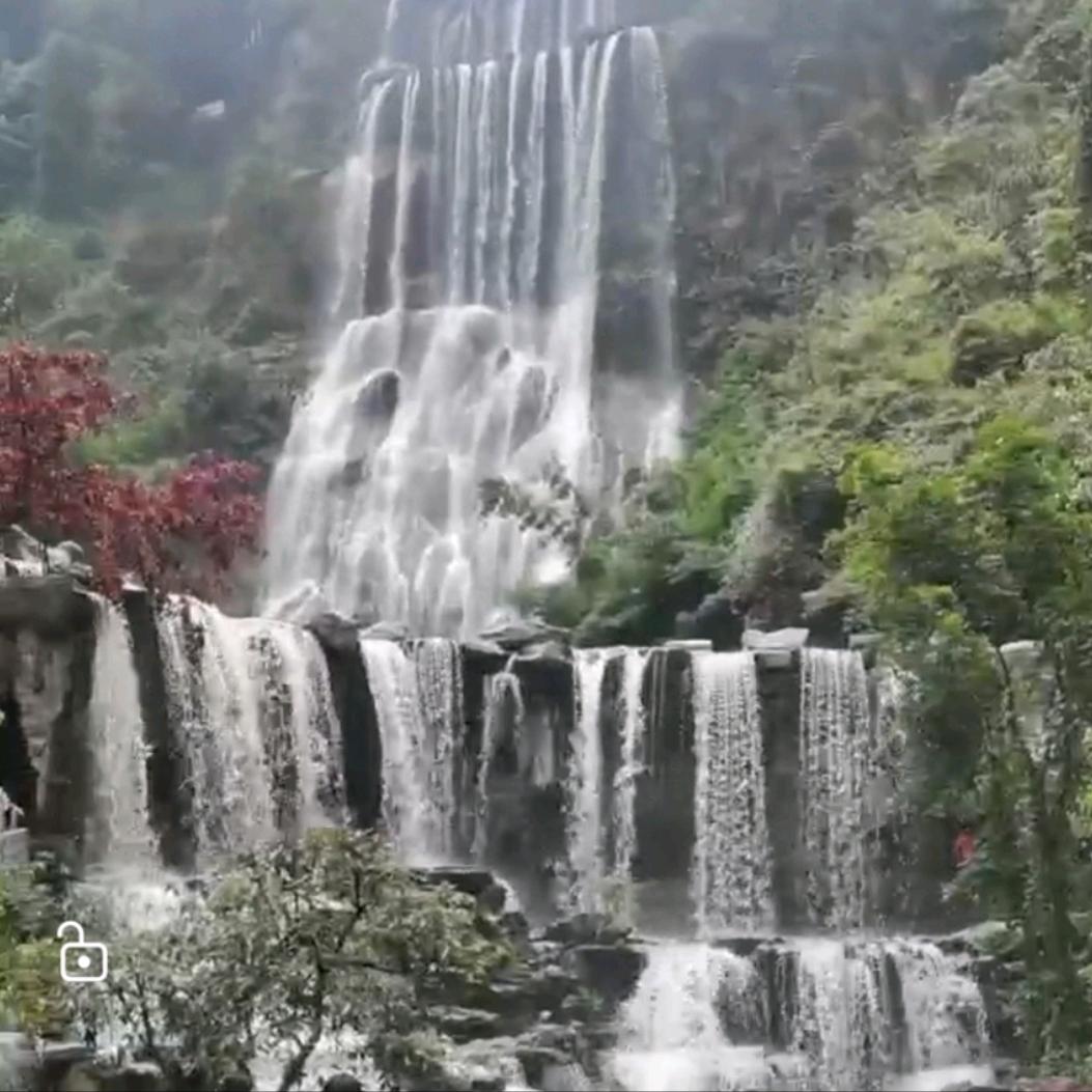 明月与沟渠