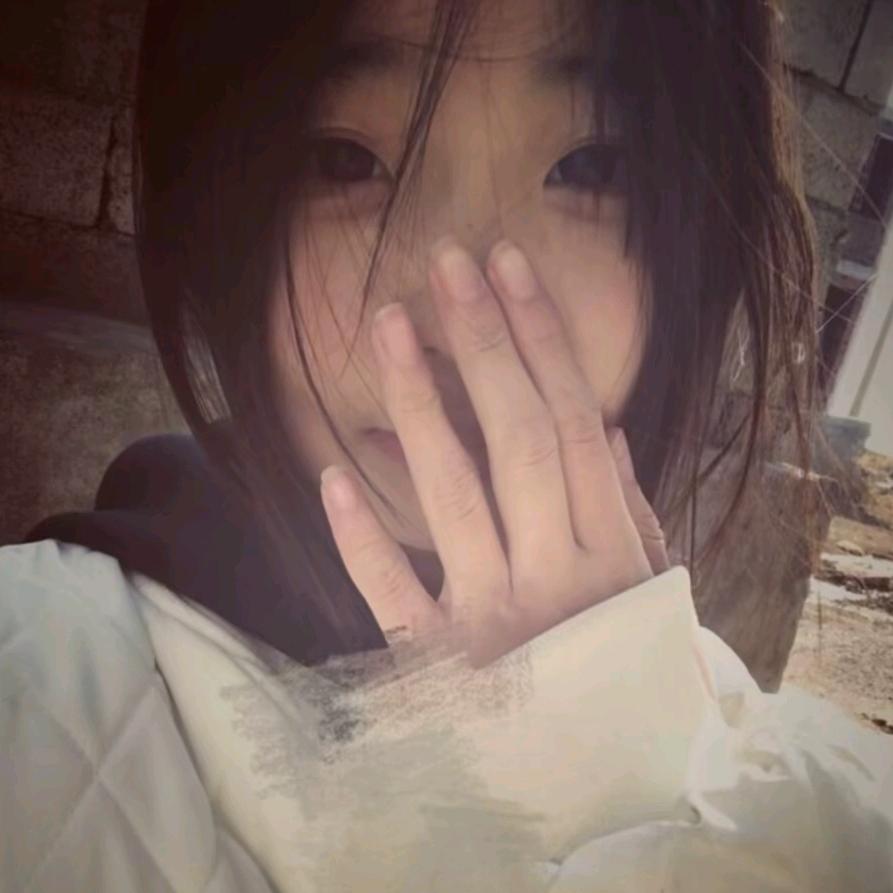 鄢巧珍